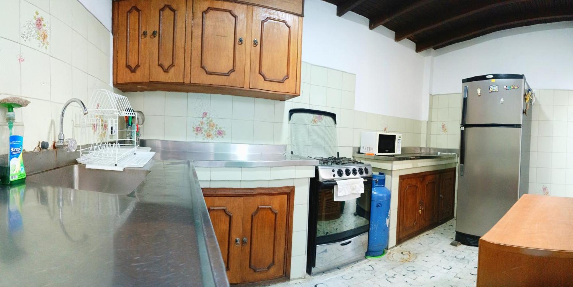 Homestay The Flora House - Espacio Seguro, Amplio Y Acogedor *